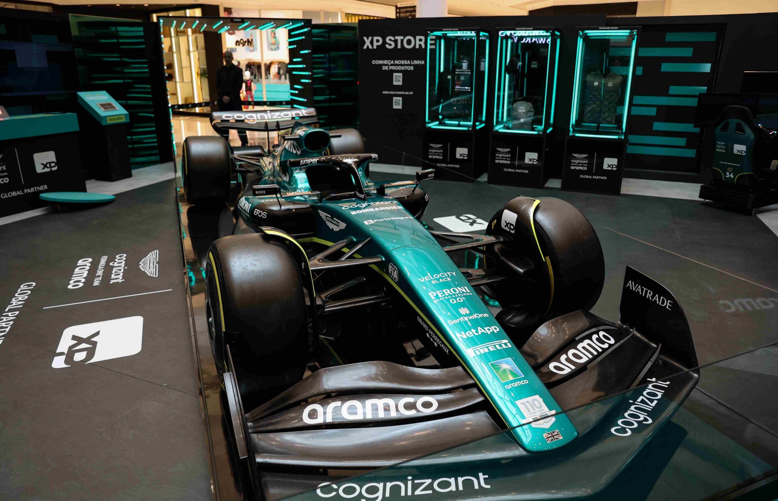 XP e Aston Martin – Pátio Higienópolis (2) (1)-compressed